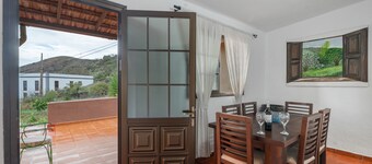 Holiday Home 'Mary Valverde' with Sea View, Private Terrace and Wi-Fi