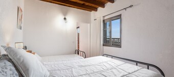 Holiday Home 'Mary Valverde' with Sea View, Private Terrace and Wi-Fi