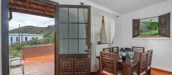 Holiday Home 'Mary Valverde' with Sea View, Private Terrace and Wi-Fi