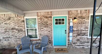 Charming 3-bedroom house in beautiful Kaw City just minutes from Kaw Lake.