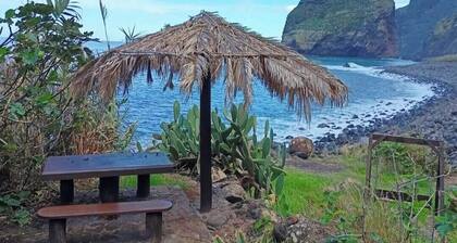 Chalet 'Luci's House' mit Meerblick, privater Terrasse und Wi-Fi