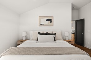 3 chambres, fer et planche à repasser, accès au Wi-Fi (inclus)