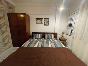 2 dormitorios, tabla de planchar con plancha, wifi y ropa de cama