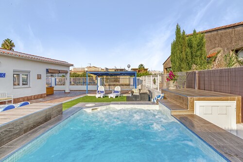 Villa "Mediterraneo" avec piscine privée, Wi-Fi et climatisation