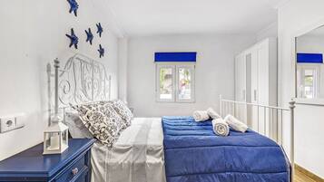 3 chambres, fer et planche Ă repasser, Wi-Fi gratuit, draps fournis