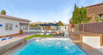 Villa 'Mediterraneo' mit privatem Pool, Wi-Fi und Klimaanlage
