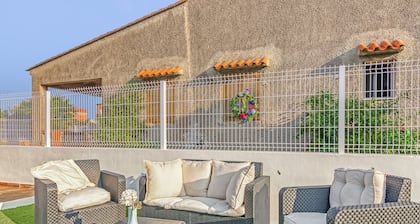 Villa 'Mediterraneo' mit privatem Pool, Wi-Fi und Klimaanlage