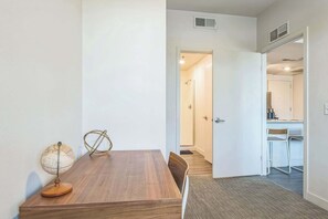 Dining - Winter Escape | Stay Near Downtown & Greenbelt (Boise)