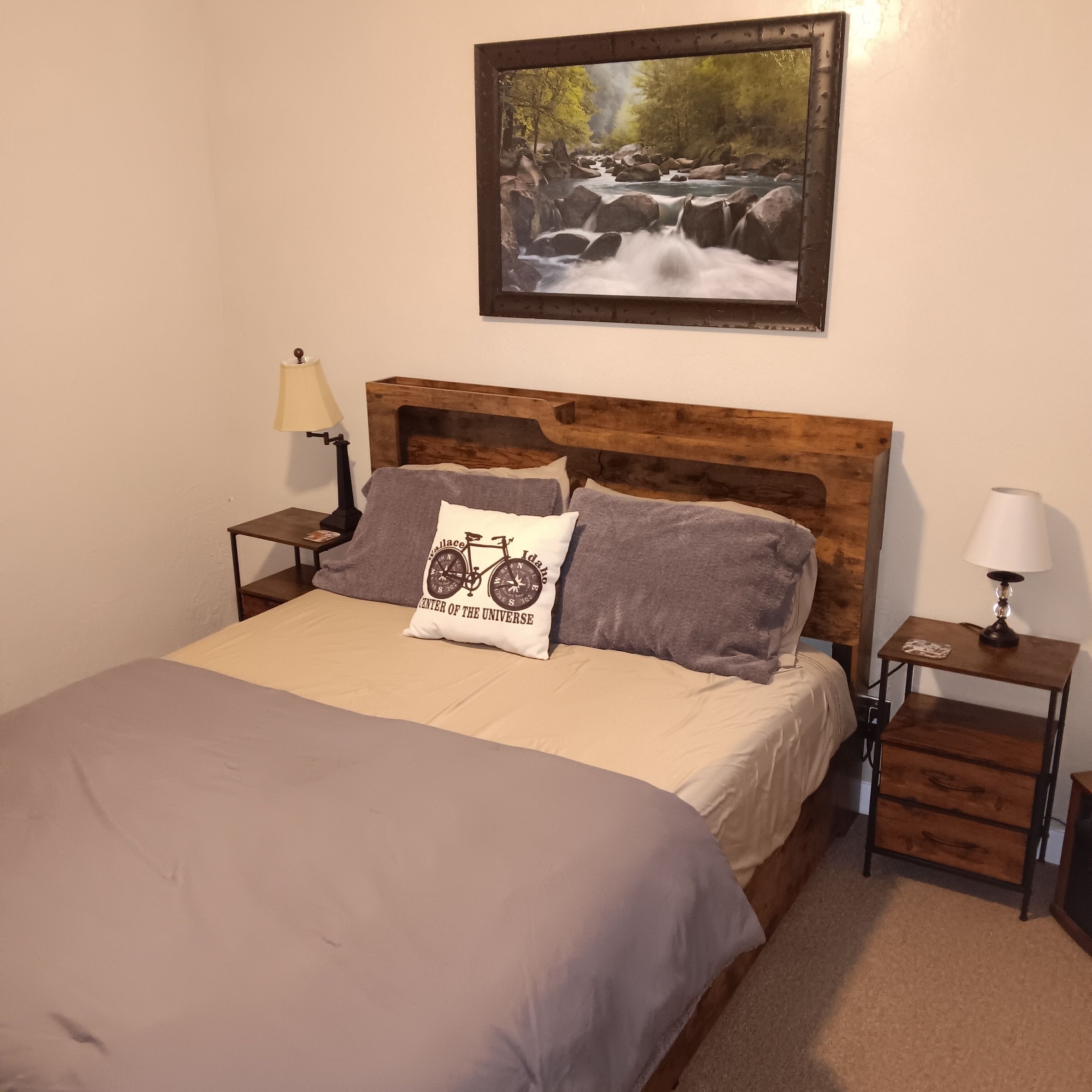 2 bedrooms, bed sheets