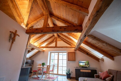 Appartement 'Mulino Glurns' avec vue sur les montagnes, terrasse privée et jardin partagé