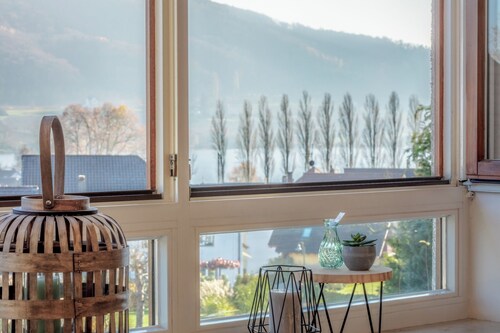 Apartment 'Fewo Bodenseeoase' with Lake View, Private Terrace and Wi-Fi