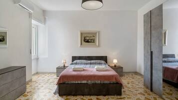 2 camere, ferro/asse da stiro, Wi-Fi gratuito, lenzuola