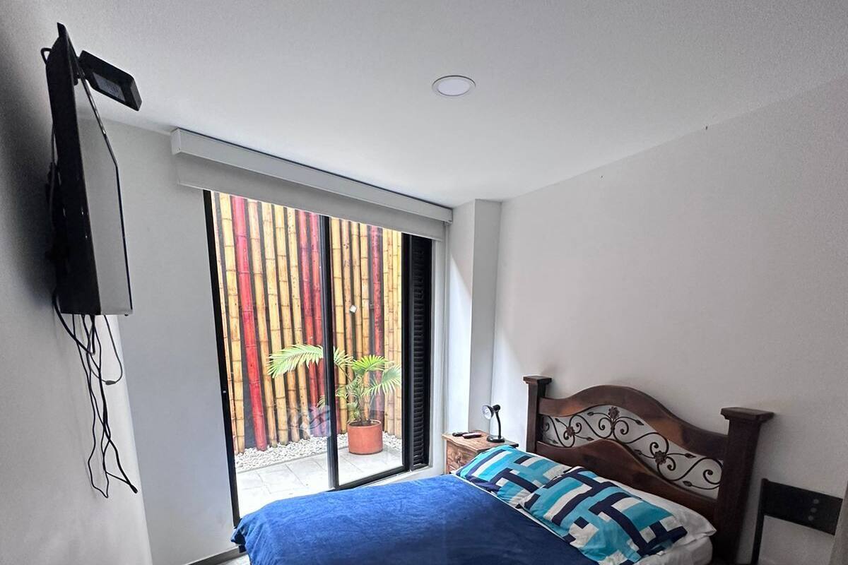 Appartement Familial, 1 grand lit et 1 canapé-lit, salle de bains privée, rez-de-chaussée