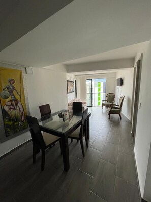 Panoramic Apartment, 2 Bedrooms, City View, Tower | Living area | Flat-screen TV - Apartamentos Norte de Armenia (Armenia)