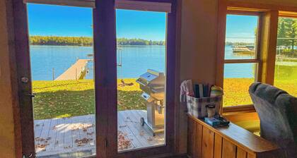 Pike Shores Lakeside Getaway, waterfront Cabin!