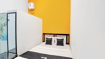 Standard Double Room | 1 bedroom, premium bedding, free WiFi, bed sheets
