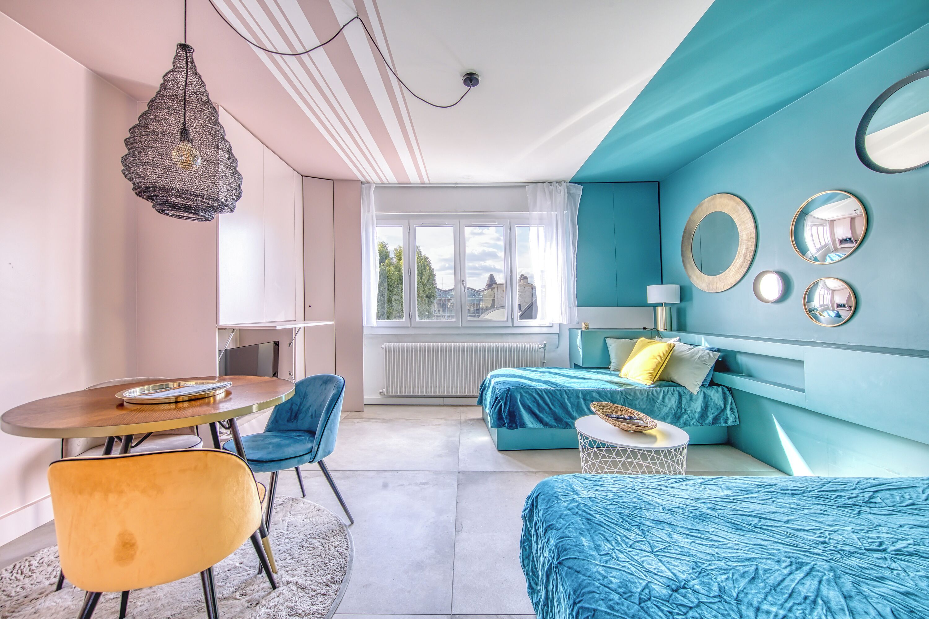 1 chambre, fer et planche à repasser, Wi-Fi gratuit, draps fournis