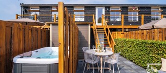 Luxurious stay with a sauna and a whirlpool