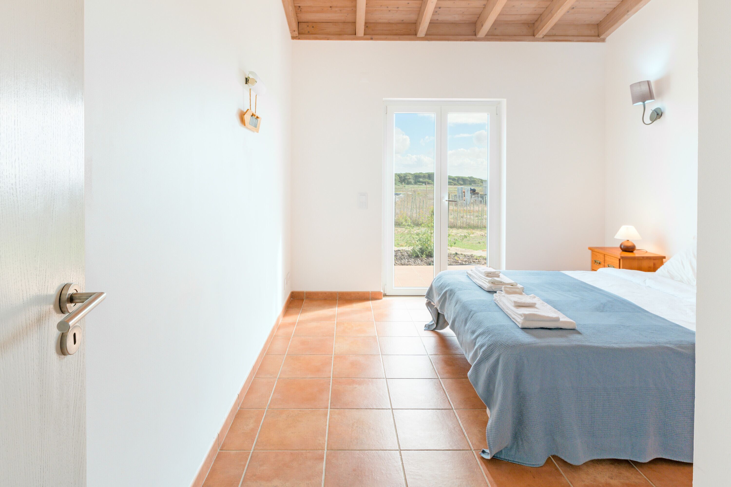 3 bedrooms, free WiFi, bed sheets