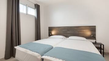 3 habitaciones, tabla de planchar con plancha y wifi gratis
