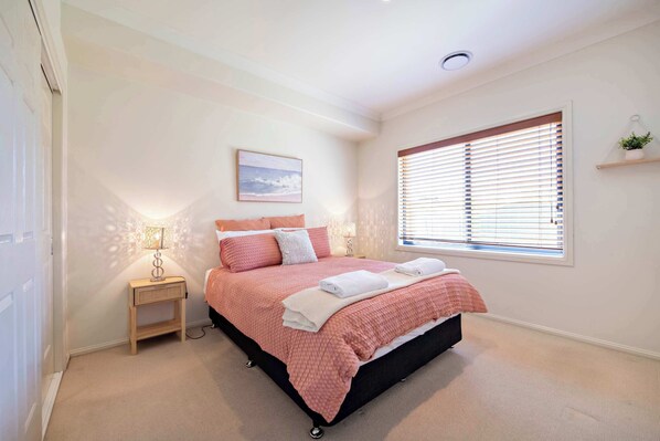 3 bedrooms, desk, iron/ironing board, travel cot