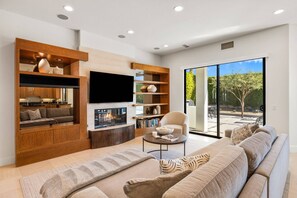 Unclassified image, 2 of 50, button