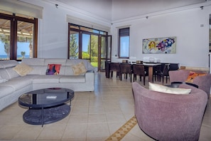 TV, fireplace - Incredible Large Villa In Paphos sleeps 14 Children Pool, Jacuzzi, Huge Garden (Poli Crysochous)