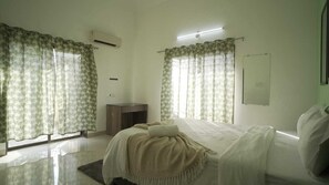 筆電工作空間、免費無線上網