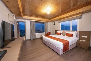Luxury View Room with Balcony | Free WiFi - Udaan Khang-Chen View Resort & Spa (Gyalshing)