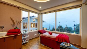 1 treatment room