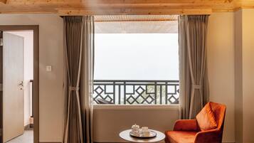 奢华双人房, 阳台, 山景 | 阳台