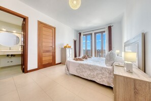 3 habitaciones y caja de seguridad en la habitación