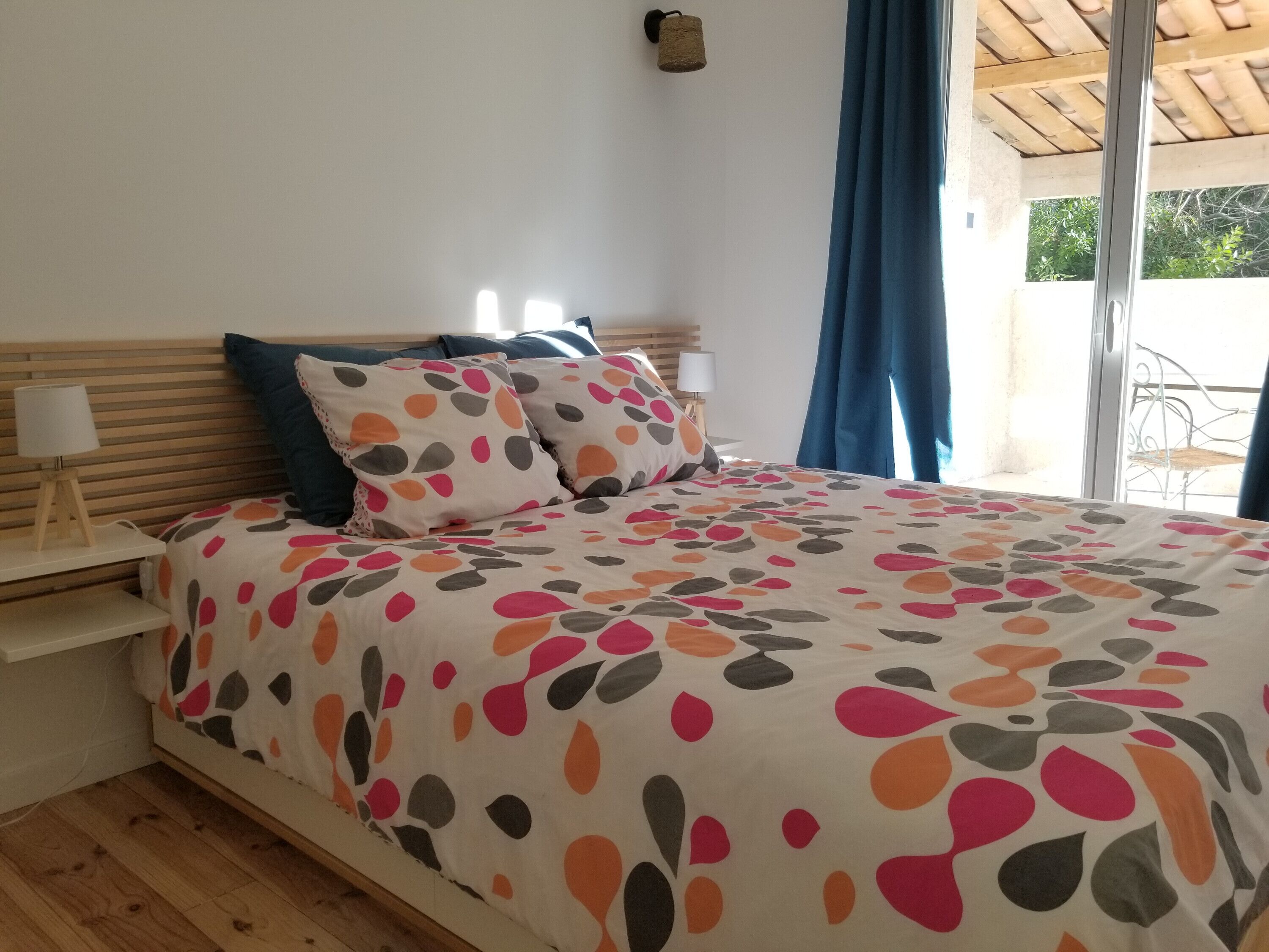 1 chambre, fer et planche à repasser, Wi-Fi gratuit, draps fournis