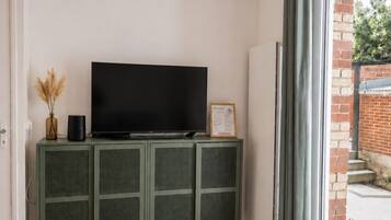 TV