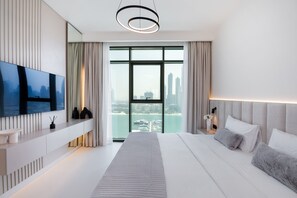 2 quartos, cofres nos quartos, ferros/tábuas de passar roupa