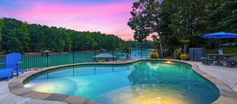 Sleeps 20! Lakefront + Private Dock + Pool | Whitetail Cove By AvantStay