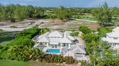 Starfish House - The Perfect Golf & Beach Getaway in Grace Bay