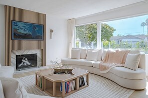 Televisión, chimenea