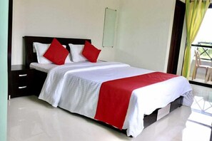 Deluxe Room, Balcony, Mountain View | Desk, laptop workspace, free WiFi - Forest Leaf (Mahabaleshwar)