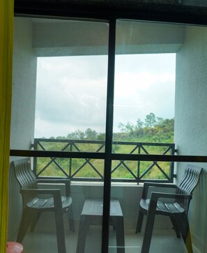 Chambre Deluxe | Bureau, espace de travail pour ordinateurs portables