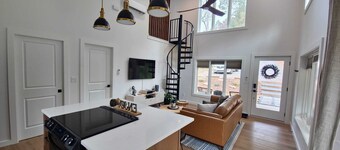 Nook by the Brook- Secluded Mountain Retreat