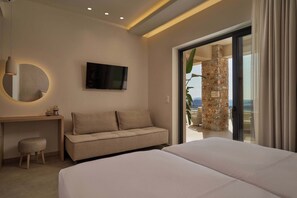 6 Schlafzimmer, Zimmersafe, Schreibtisch, Bügeleisen/Bügelbrett