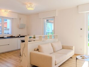 TV - Allegra by Interhome (Dervio)