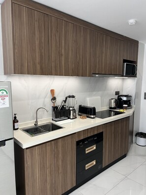 Deluxe Apartment | Private kitchen