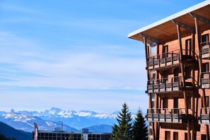 Exterior - Apartment 'Les Flocons' with Mountain View (Chamrousse)