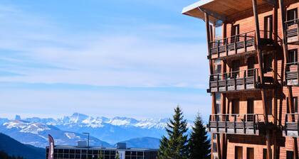 Apartment 'Les Flocons' with Mountain View