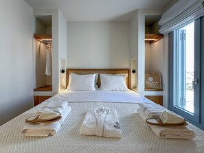 Honeymoon Villa, Private Pool, Sea View | 2 bedrooms, laptop workspace, blackout drapes, soundproofing