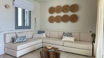 Honeymoon Villa, Private Pool, Sea View | Ruang tamu