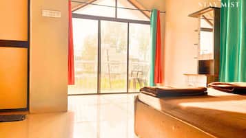3 bedrooms, free WiFi, bed sheets