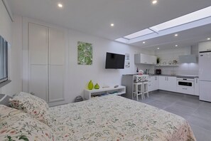 1 bedroom, iron/ironing board, free WiFi, bed sheets